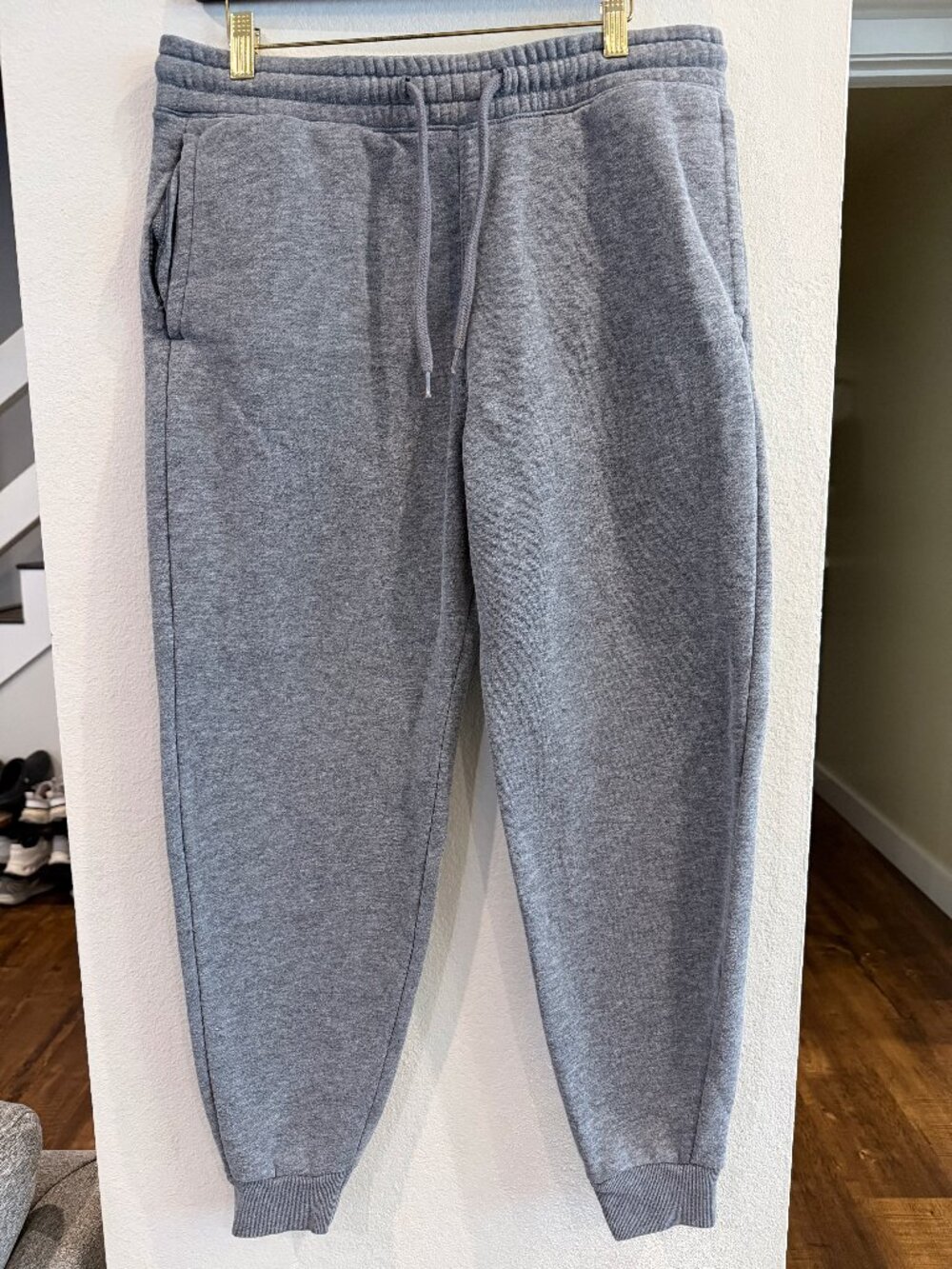 Hollister Gray Jogger Sweatpants Large Drawstring Ribbed Cuff
